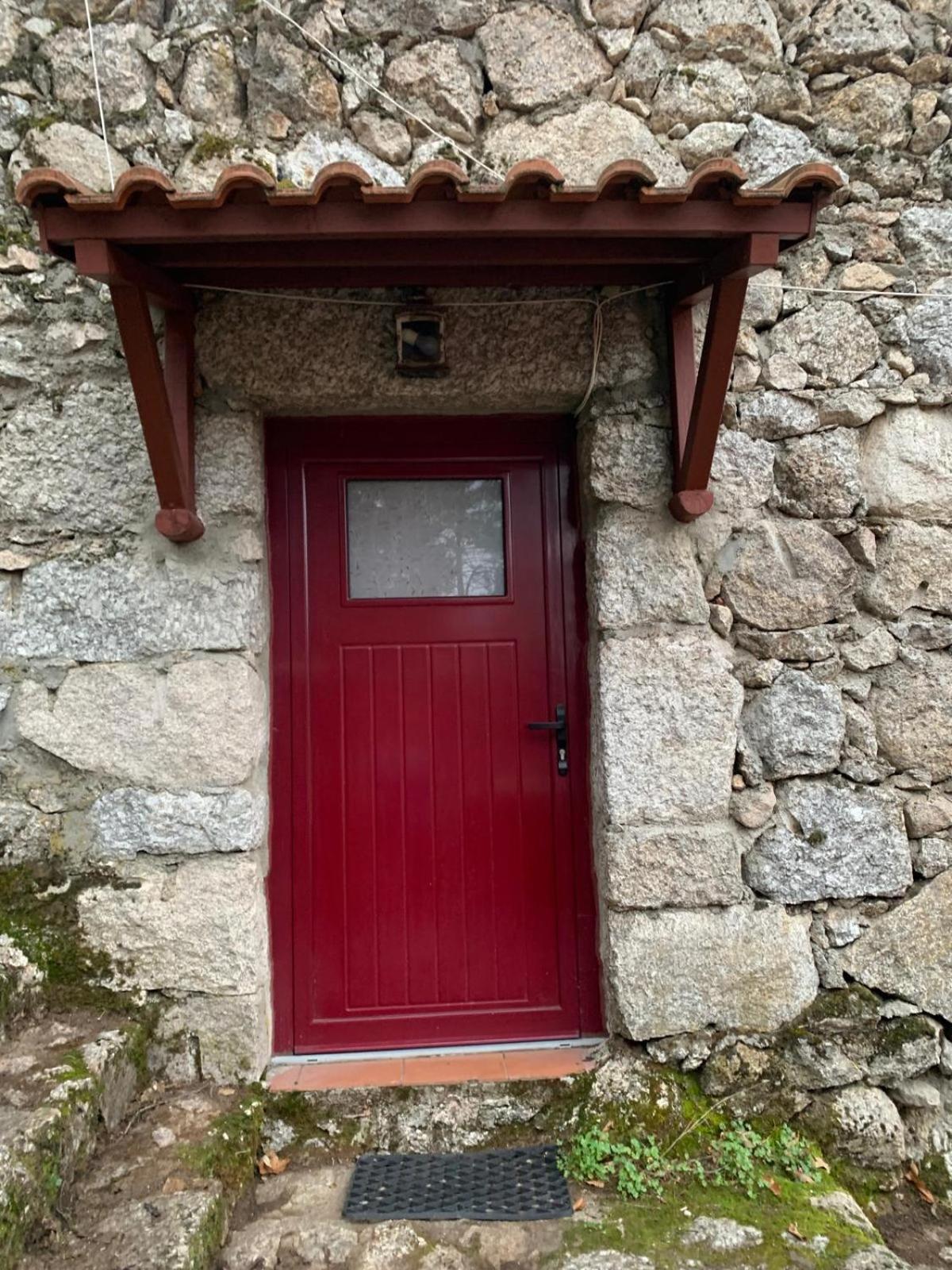 מנטגאס Chales Na Montanha - Casa Do Lado - Serra Da Estrela מראה חיצוני תמונה